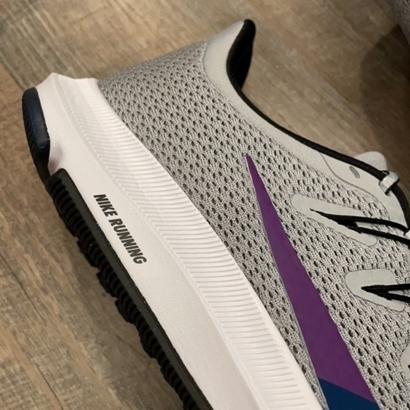 Nike quest 2 Lt smoke grey/valerian blue stripe running sneakers size 7.5 - Picture 5 of 12